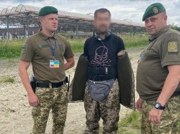 Иностранец пытался пересечь границу в форме украинского пограничника