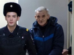 Евросоюз призвал власти России освободить Юрия Дмитриева