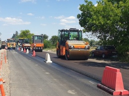 В Симферопольском районе проинспектировали ремонт дорог в рамках нацпроекта
