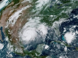 В штате Техасс ввели режим ЧС из-за урагана