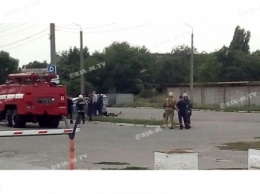 В Мелитополе на вокзале нашли подозрительный предмет - эвакуируют пассажиров (фото, видео)