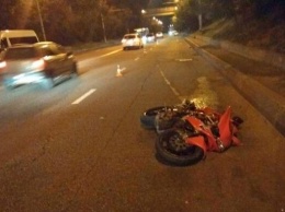 В Запорожье мотоциклист врезался в маршрутку: есть пострадавшие