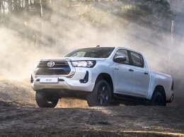 Toyota представила обновленные внедорожники для России