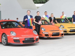 Porsche поддержала участников гей-парада в Германии
