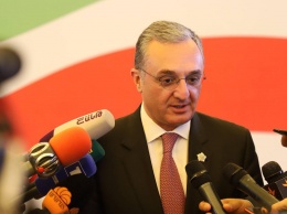 Глава МИД Армении обвинил Украину в закомплексованности