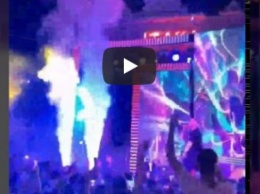 Карантин - не помеха: в Одессе устроили массовые пляски на концерте российского певца