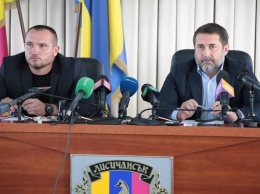 Гайдай представил руководителя военно-гражданской администрации Лисичанска: Что обещают городу