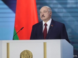 Лукашенко назвал оппозицию тремя несчастными девочками