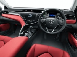 Toyota модернезировала Camry и выкатила ее особую версию