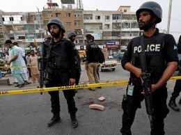 В Пакистане на митинге взорвали гранату: около 40 раненых