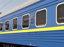 В поезде Харьков-Рахов пьяный "заец" атаковал проводника