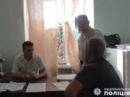 Усыплял и обворовывал граждан. Николаевские полицейские задержали серийного «гастролера» (ВИДЕО)