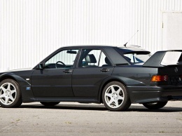 В сети показали редчайший седан Mercedes-Benz 190E 2.5-16 Evolution II 1990 года