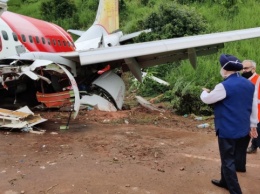 Авиакатастрофа в Индии: спасатели нашли "черные ящики"