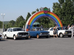 В Запорожье на ежегодный «Волгослет» съехались десятки владельцев легендарных автомобилей со всей Украины(ФОТО)