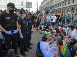 Омбудсмен Польши открыл дело из-за задержания в Варшаве ЛГБТ-активистов