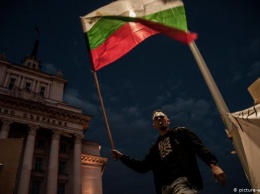Комментарий: В Болгарии протестуют против государства в государстве