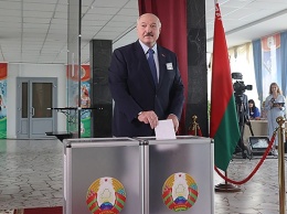 Лукашенко получил от Путина письмо "на пяти страницах"