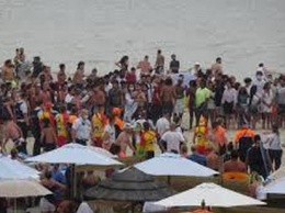 В Бельгии туристы подрались на пляже зонтами и шезлонгами
