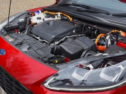Поставки Ford Kuga PHEV остановлены из-за возгорания аккумуляторов