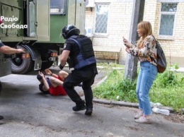 Суд закрыл дело активиста Кирьякова, задержанного на акции в поддержку Стерненко