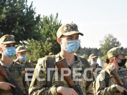 Девичий батальон: во Львовскую "сухопутку" в этом году поступило рекордное количество девушек