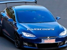 Tesla Model S Plaid: скоро дебют
