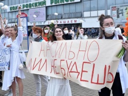 Комментарий: Лукашенко недооценил силу женского протеста