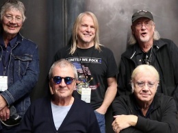 Deep Purple без спроса использовали фотографию россиянки для обложки нового альбома