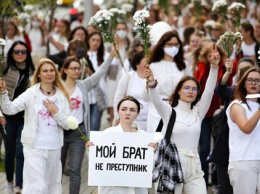 Liberation: Систему Лукашенко в Белоруссии подрывают женщины и рабочие