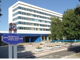 В Запорожье общежитие с иностранными студентами взяли под усиленную охрану