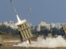 Израиль перехватил ракеты, пущенные из сектора Газа, и нанес ответный удар