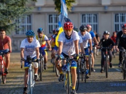 Почти 2 тысячи километров: в Ужгороде стартовал велопробег ветеранов войны