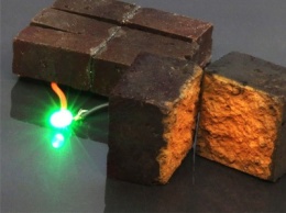 Исследователи превратили кирпич в батарейку, чтобы хранить и передавать электричество
