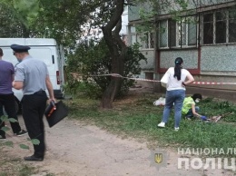 Сорвался с балкона, убегая от полиции: в Харькове насмерть разбился мужчина, - ВИДЕО