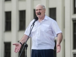 Лукашенко: Уже в Гродно вывешивают польские флаги