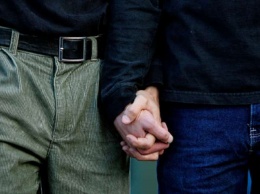 Женатый мужчина сходил на свидание с геем и решил оставить семью