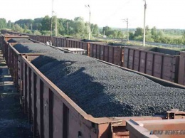 Уголь Доброполья продолжает накапливаться на складах
