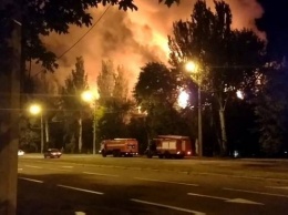 В Донецке горела поликлиника (фото, видео)