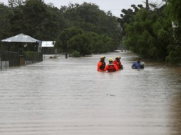 Карибы и Мексиканский залив охватили два стихийных бедствия - ураган "Марко" и шторм "Лаура"