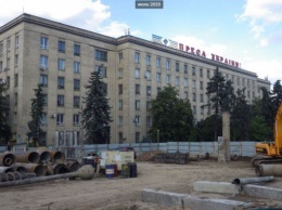 Жители столичной Шулявки обеспокоены застройкой сквера "Слава танкистам" и близостью строительства к тоннелю метро