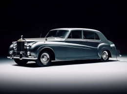 Легендарные 50-летние Rolls-Royce превратили в электромобили