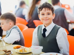 Как в школах Днепра будут кормить детей: подробности