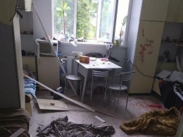 Забавы с оружием: опубликованы жуткие кадры из общежития ВСУ в Десне (фото 18+)