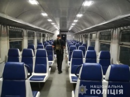 В Харькове взрывотехники искали бомбу на вокзале, - ФОТО