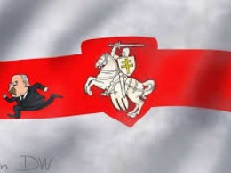 Неизвестные "черные человечки" снимают бело-красные флаги в Беларуси (видео)