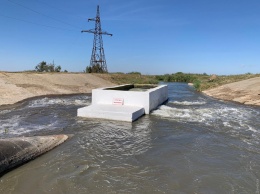 Засыхающее озеро на юге Одесской области начали наполнять дунайской водой