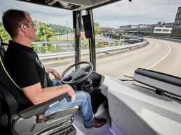 Водителей грузовиков и пассажирского транспорта оправят на повторное обучение