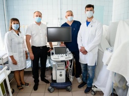 Запорожский медуниверситет оборудовал областную инфекционную больницу новым аппаратом для диагностики COVID-19