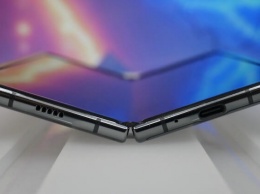 Samsung случайно раскрыла цену Galaxy Z Fold 2. Угадаете ее?